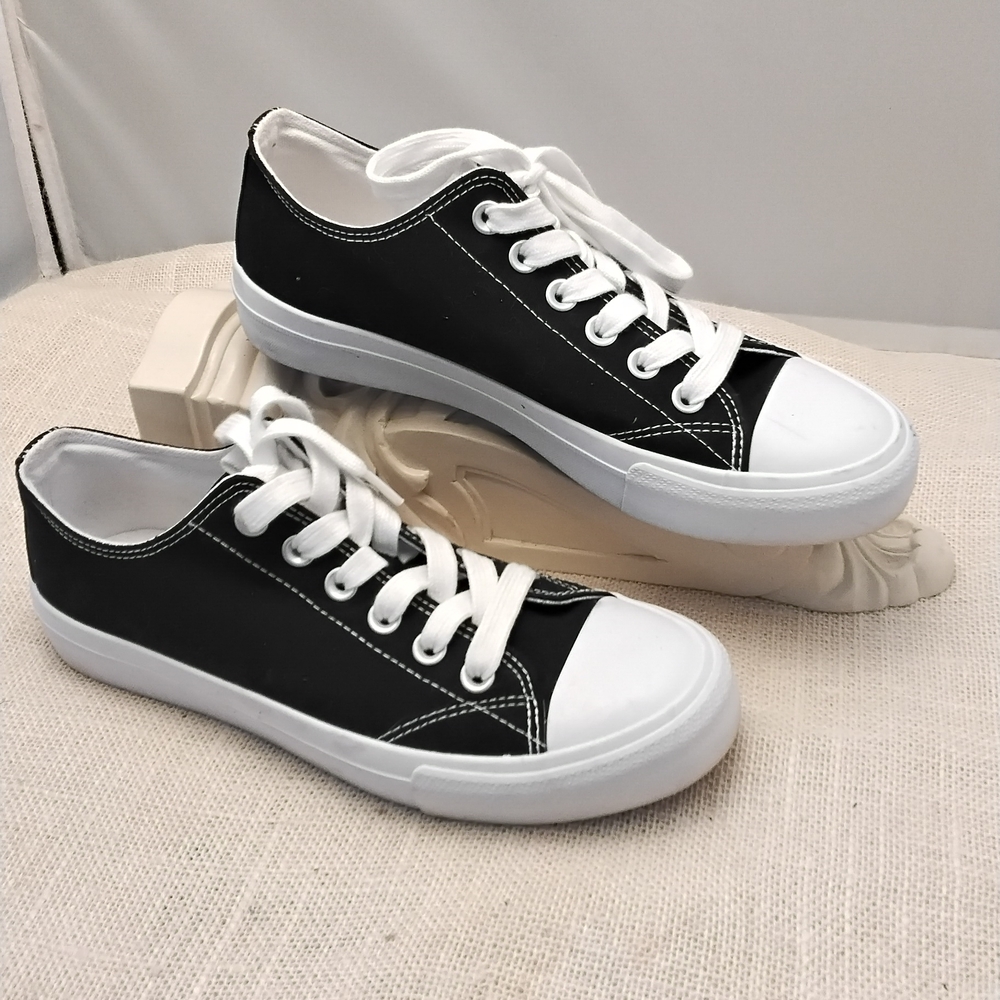 No Boundaries Black and White Women's Sneakers